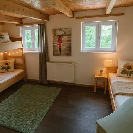 Hébergement de vacances Lika Mountain *